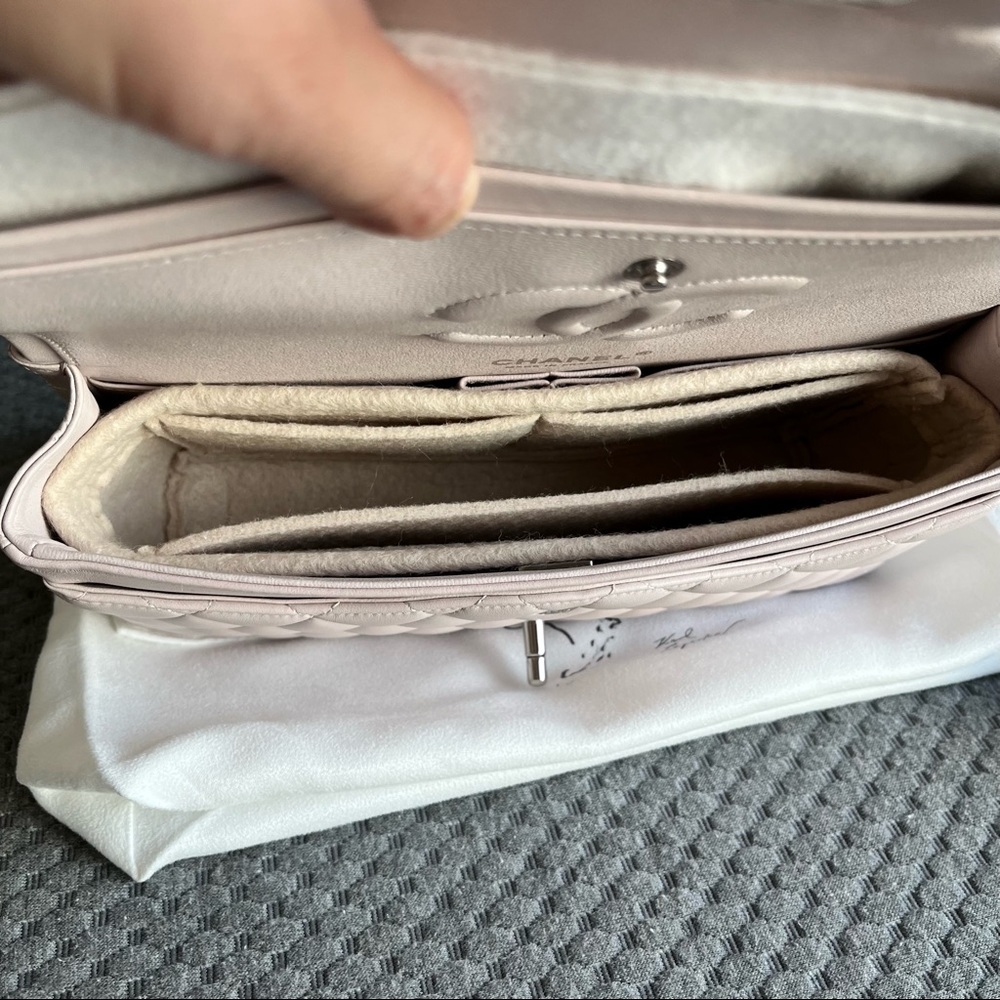 Chanel Spring 2021 Light Purple medium lambskin classic flap bag - Picture 16 of 16